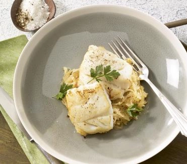 asiatisches-sauerkraut-gebratenem-dorschfilet.jpg